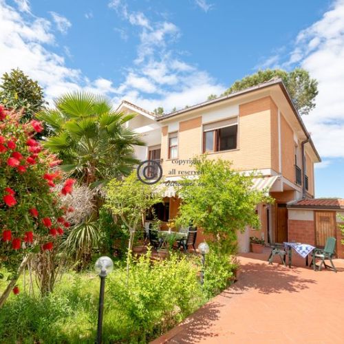Villa con giardino in affitto - residence esclusivo