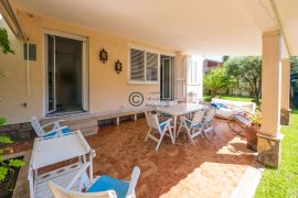 Villetta a schiera in affitto con ampio giardino